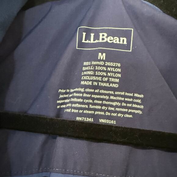 L.L.Bean Men's Storm Chaser Shell Jacket Raincoat Navy Blue Medium Hooded - Picture 5 of 6